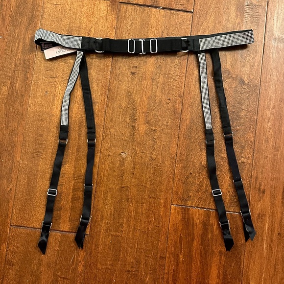 Victoria’s Secret Very Sexy Swarovski Crystal Rhinestone Garter Belt Sz M/L - Picture 6 of 11